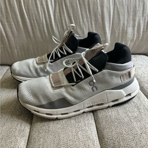 *LIMITED EDITION* OnRunning Women’s Cloudnova / White Sand